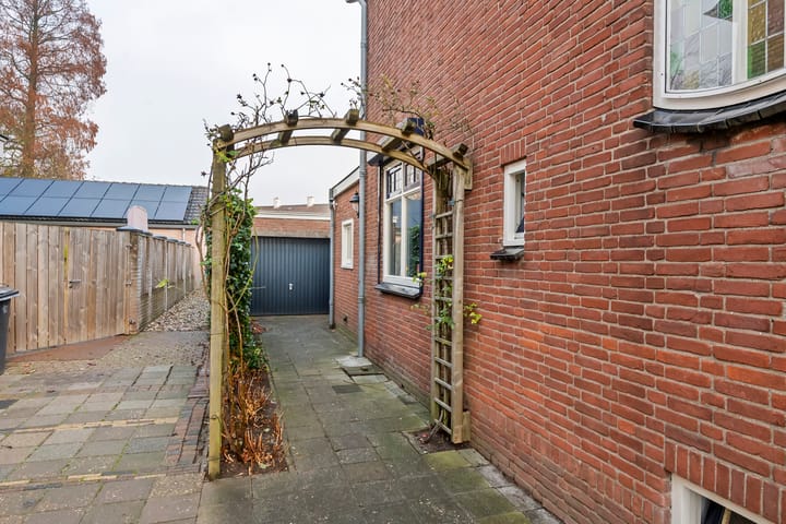 Photo 54 of Mr. Tydemanstraat 12