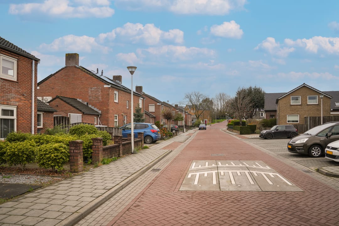 Foto 37 van Julianastraat 25