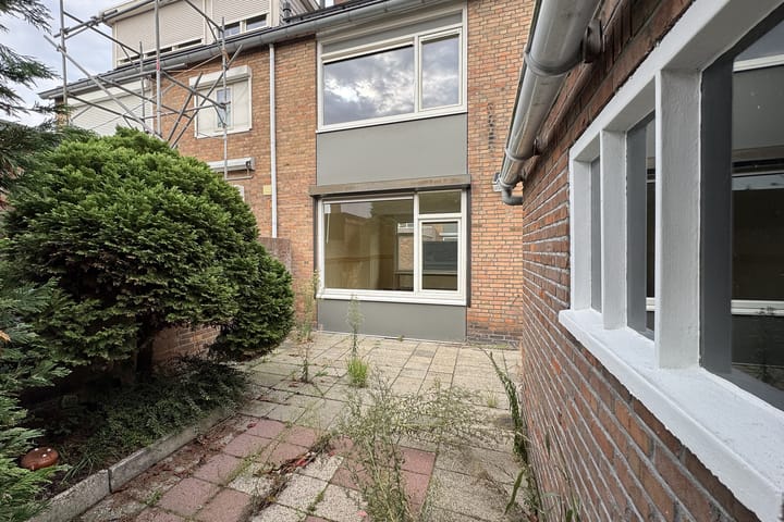 Photo 41 of Pieter de Hooghstraat 17
