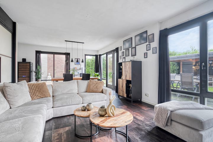 Photo 13 of Jol 33 43