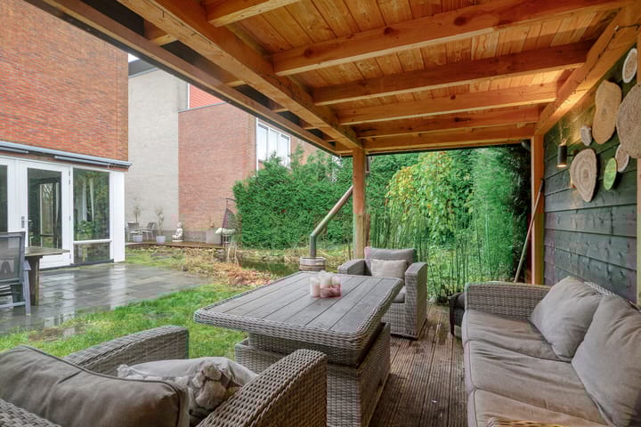 Photo 49 of Jol 33 43