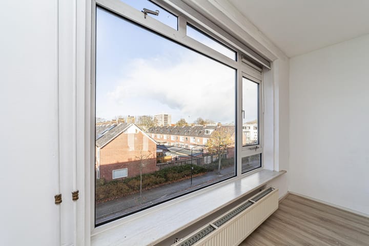 Photo 14 of Valeriusstraat 182