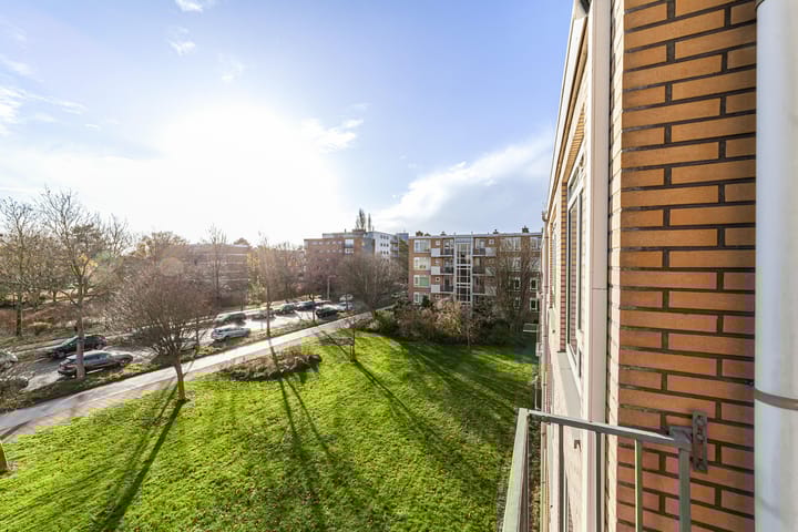 Photo 27 of Valeriusstraat 182