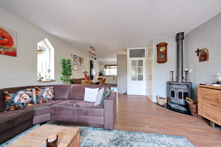 Photo 3 of Witte de Withstraat 27