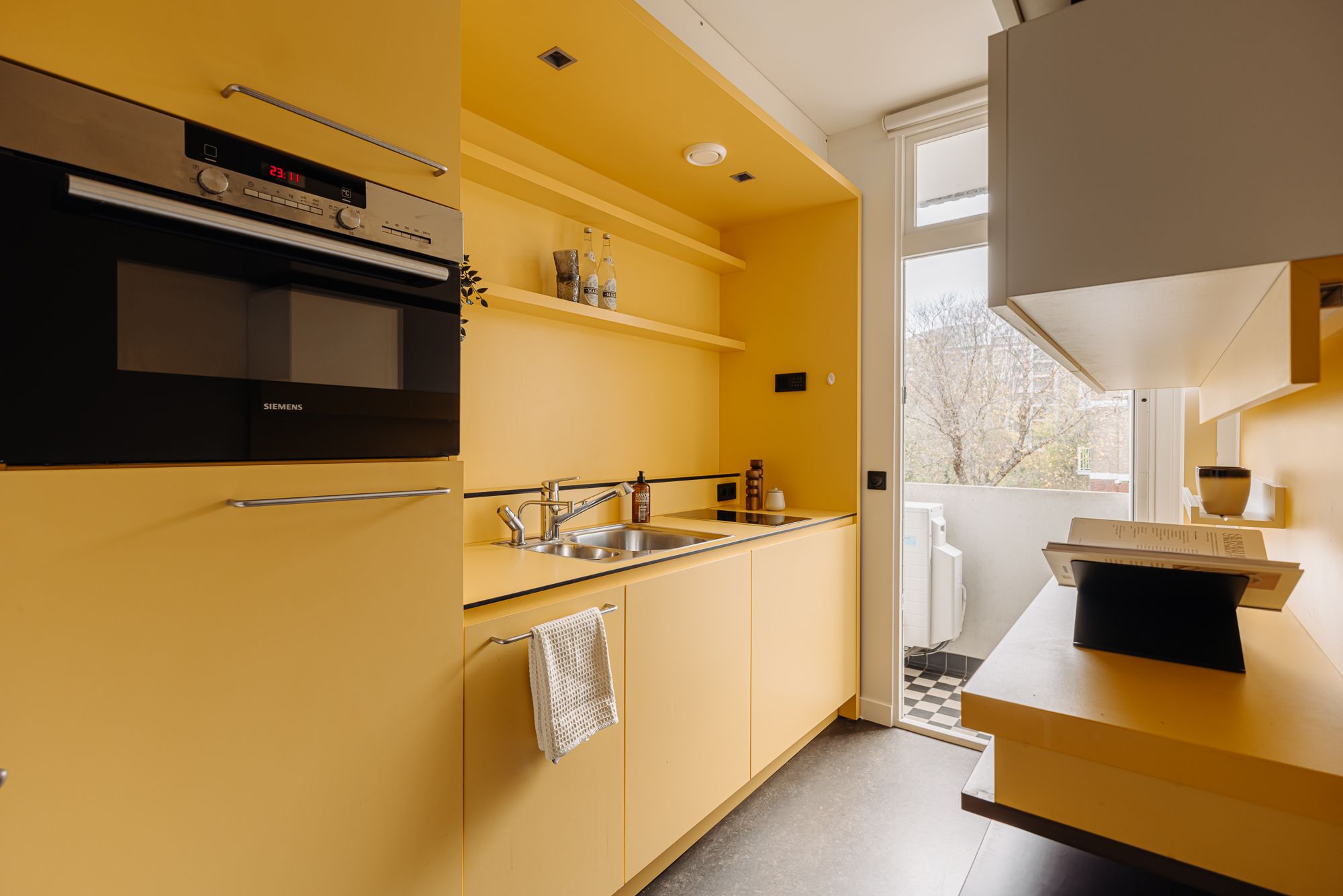Photo 12 of Frieslandstraat 75