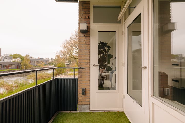 Photo 4 of Frieslandstraat 75