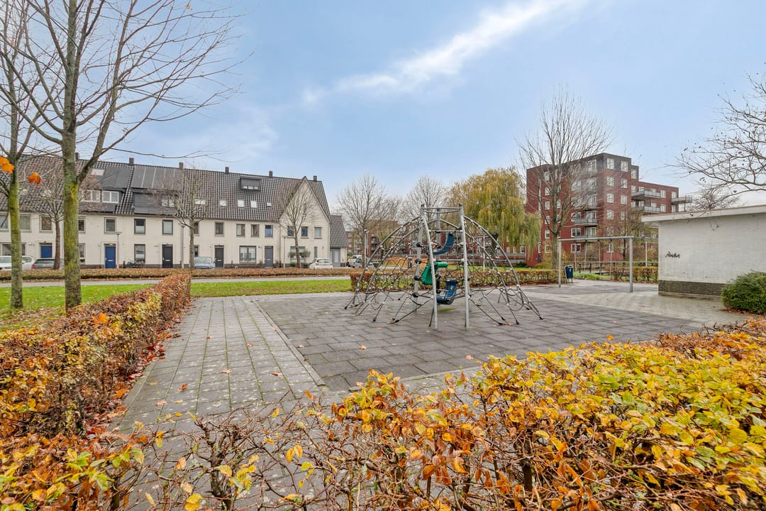 Photo 32 of Weldam 1