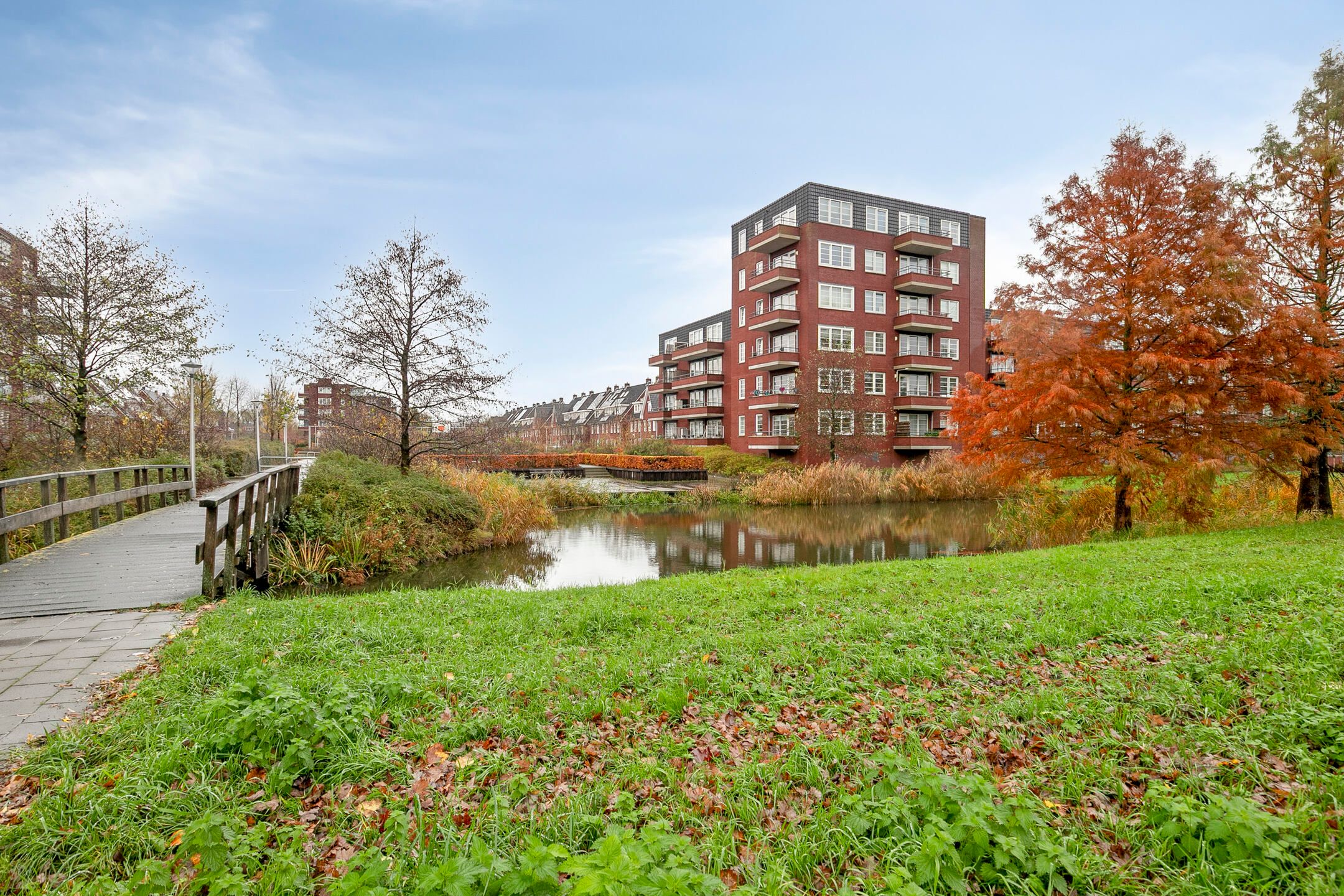 Photo 33 of Weldam 1