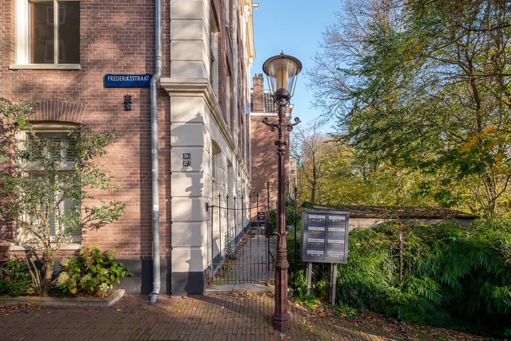 Foto 31 van Frederiksstraat 37-3
