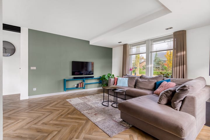 Photo 11 of Pastoor van der Kampstraat 1