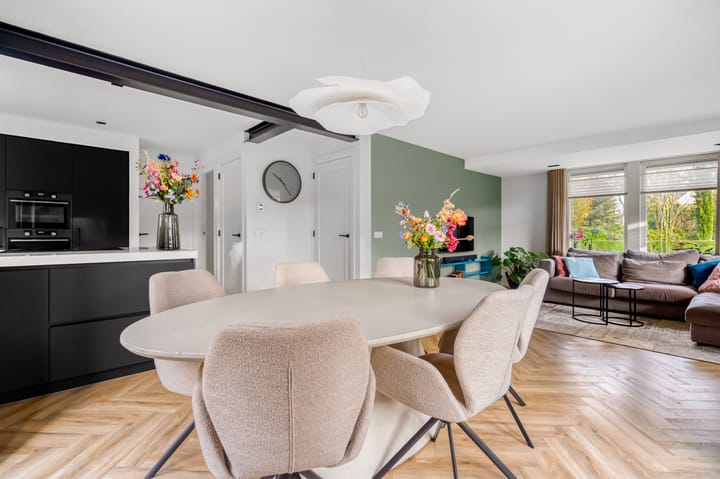 Photo 13 of Pastoor van der Kampstraat 1