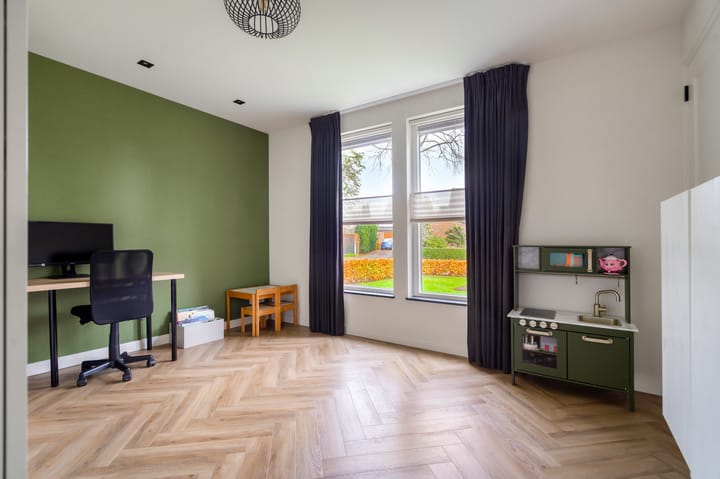 Photo 22 of Pastoor van der Kampstraat 1