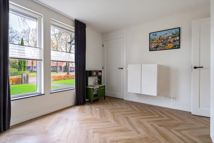 Photo 23 of Pastoor van der Kampstraat 1