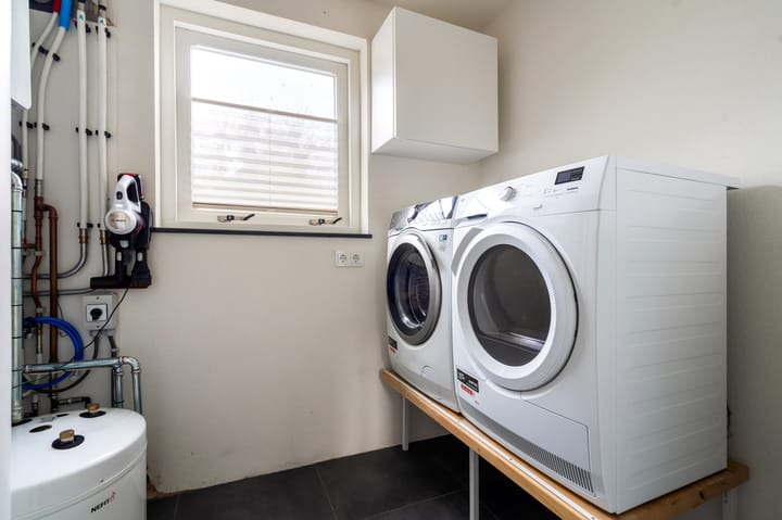 Photo 24 of Pastoor van der Kampstraat 1