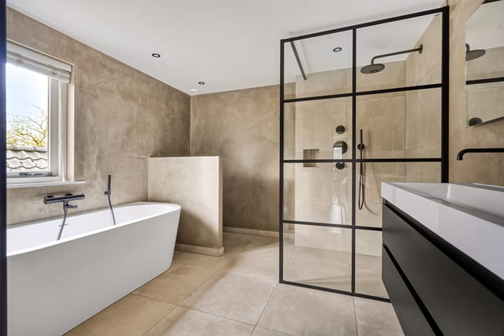 Photo 33 of Pastoor van der Kampstraat 1