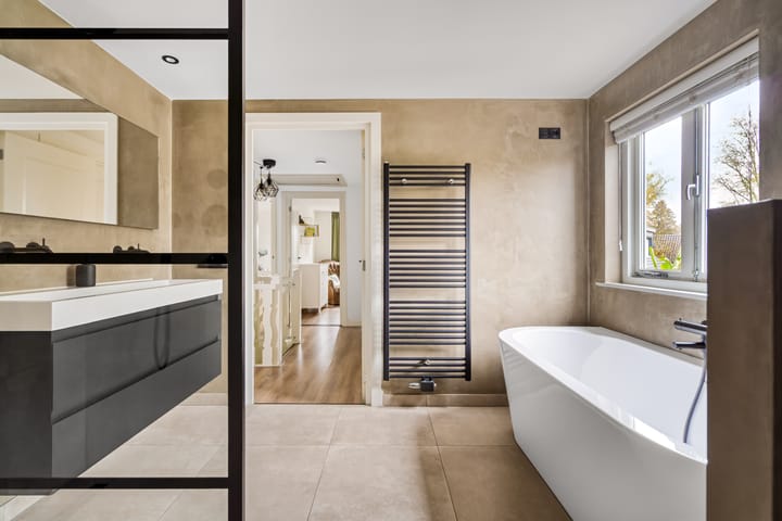 Photo 34 of Pastoor van der Kampstraat 1