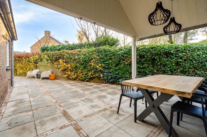 Photo 45 of Pastoor van der Kampstraat 1