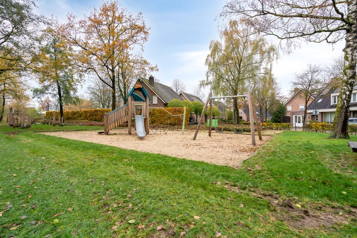 Photo 48 of Pastoor van der Kampstraat 1