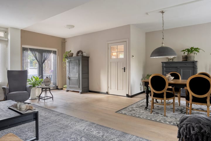 Foto 14 van Houtse Parallelweg 115