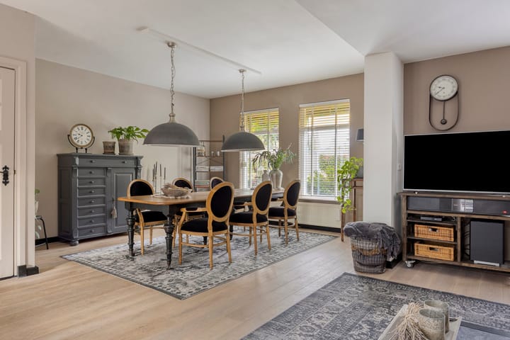 Foto 16 van Houtse Parallelweg 115