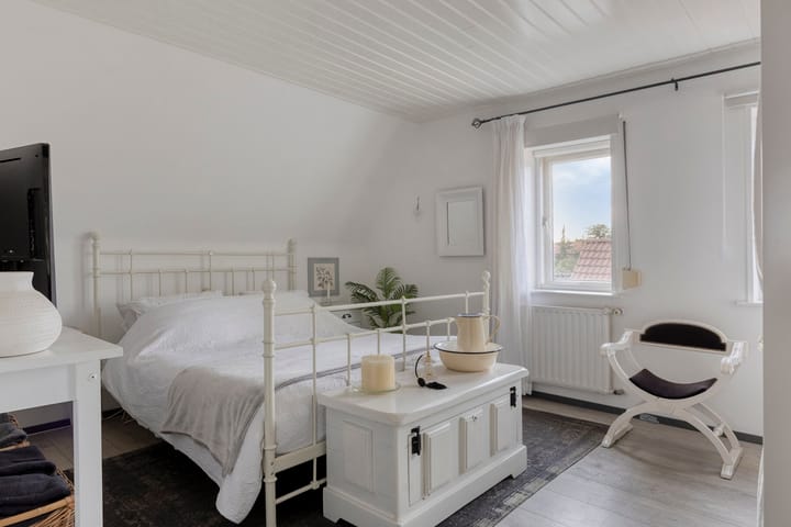 Foto 33 van Houtse Parallelweg 115