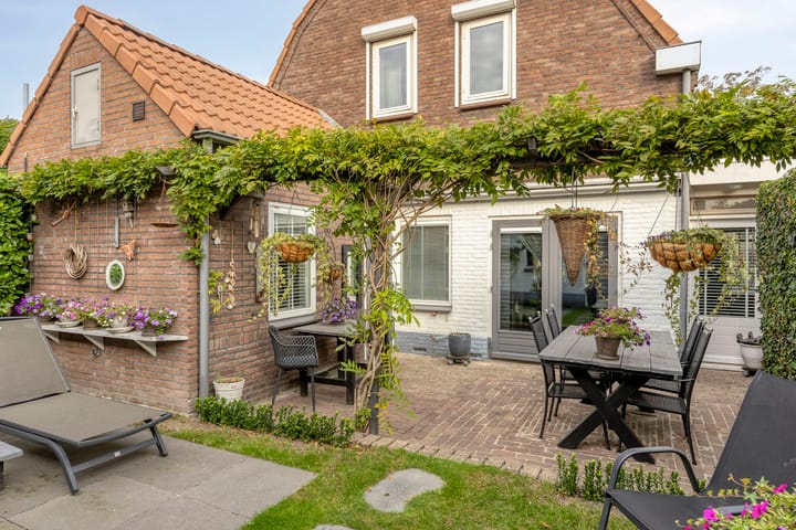 Foto 46 van Houtse Parallelweg 115