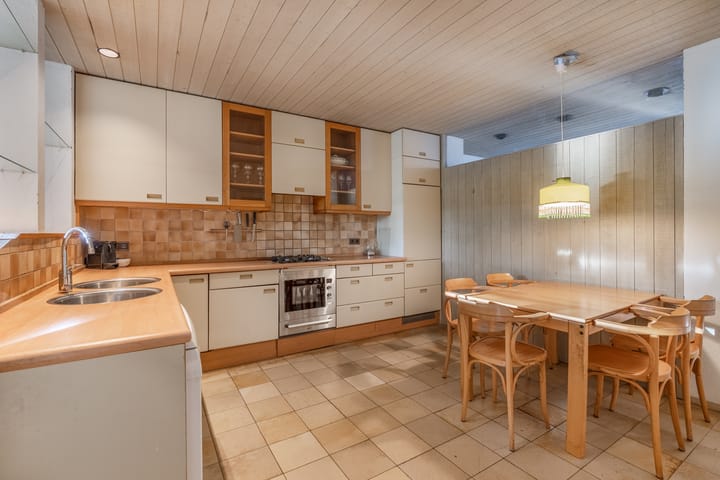 Foto 10 van Rozemarijnlaan 11