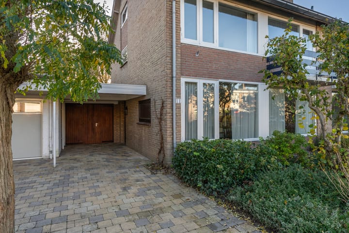 Foto 31 van Rozemarijnlaan 11