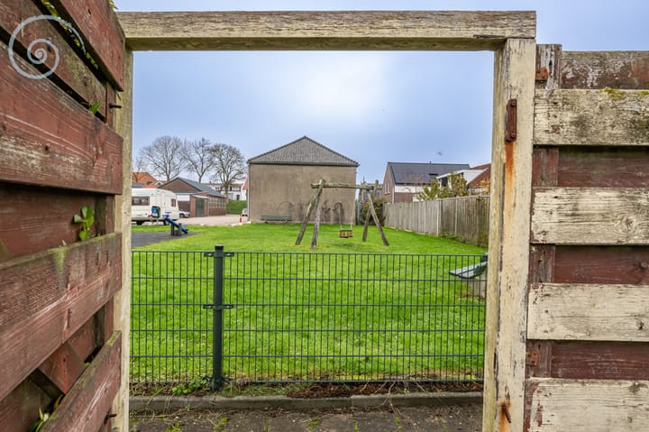 Photo 4 of Emmastraat 19