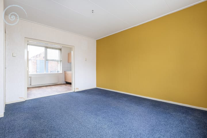 Photo 7 of Emmastraat 19