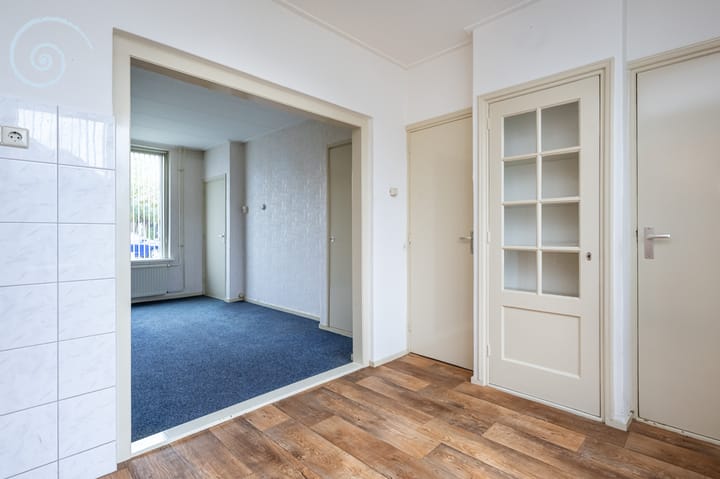 Photo 9 of Emmastraat 19