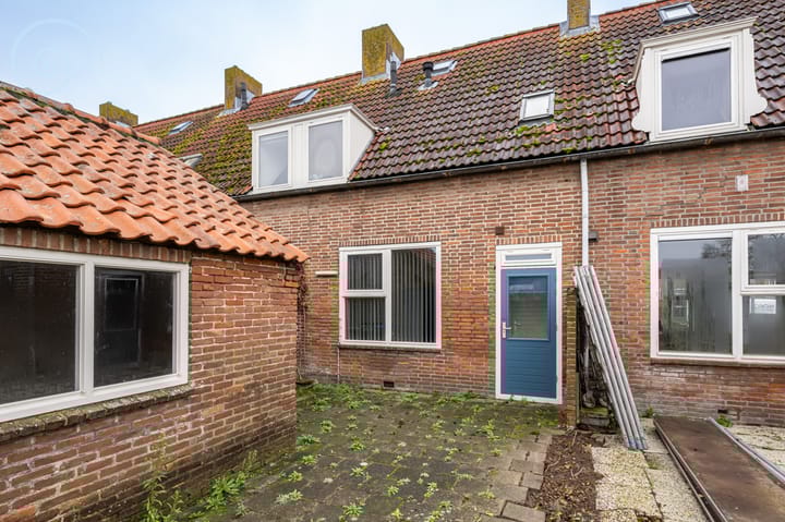 Photo 21 of Emmastraat 19