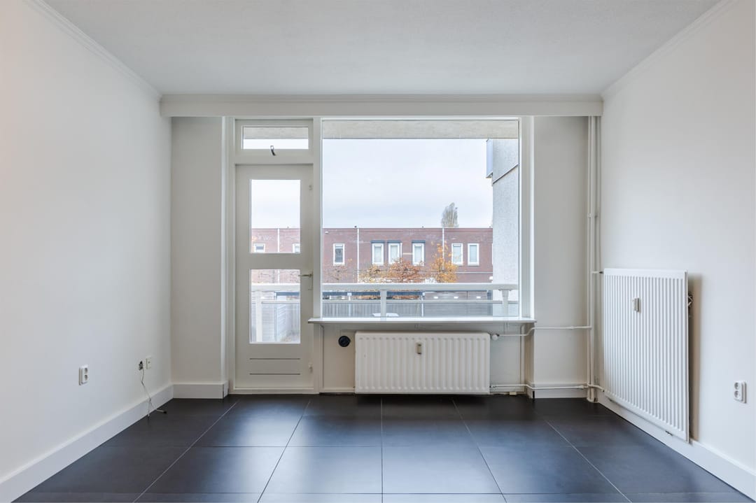 Photo 11 of Heulstraat 16