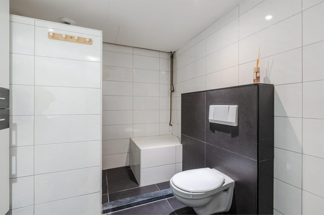 Photo 16 of Heulstraat 16