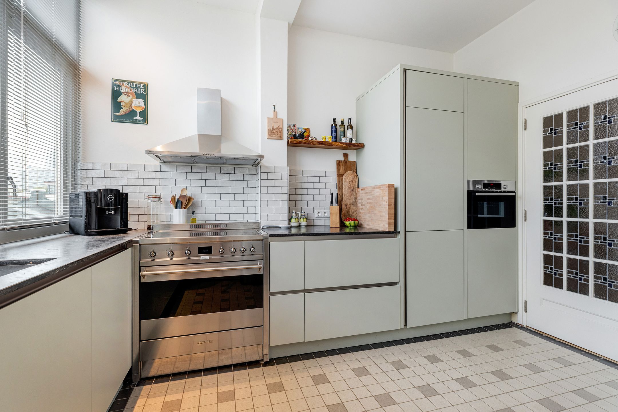 Photo 6 of Spoorsingel 38-A02