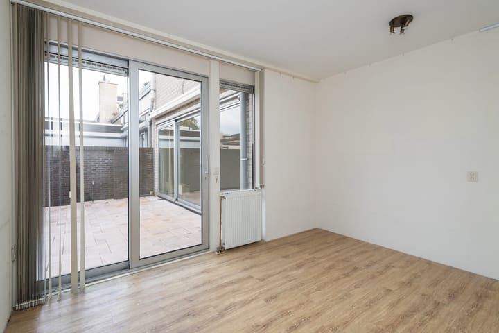 Photo 16 of Lelieveld 63