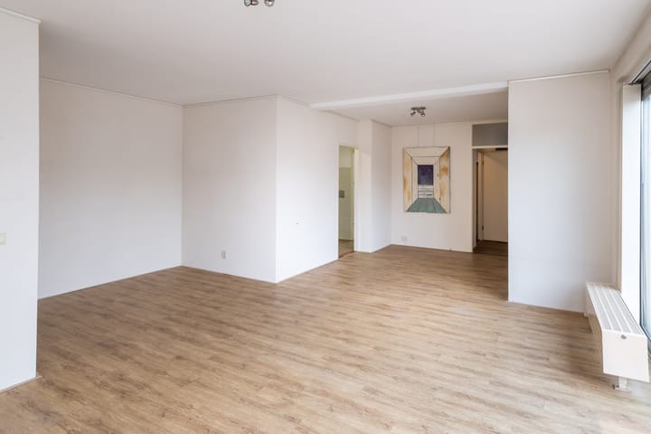 Photo 20 of Lelieveld 63