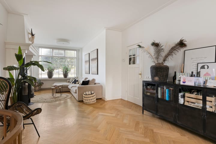 Foto 12 van Generaal Maczekstraat 110