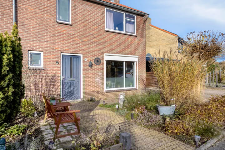 Photo 5 of Burgemeester van Weliestraat 18