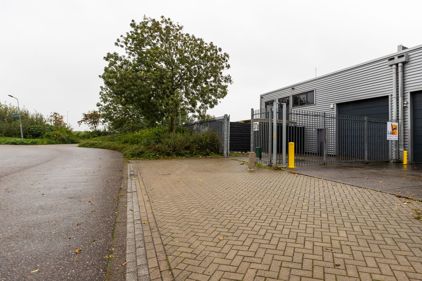 View photo 2 of De Hoefsmid 37-a