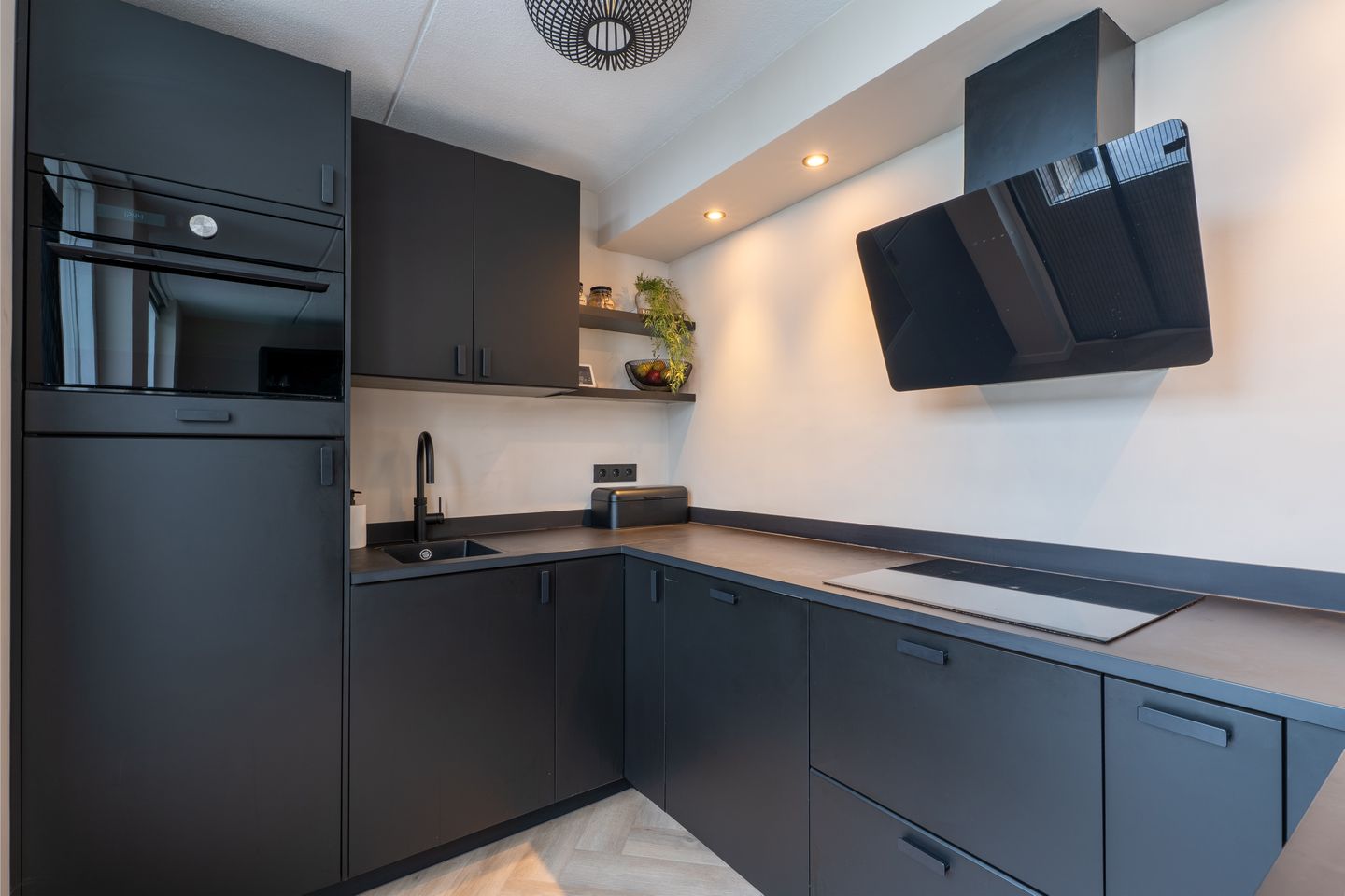 Foto 25 van Baron van Leydenstraat 35