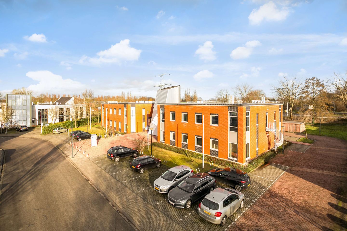 Bekijk foto 2 van Voorerf 33