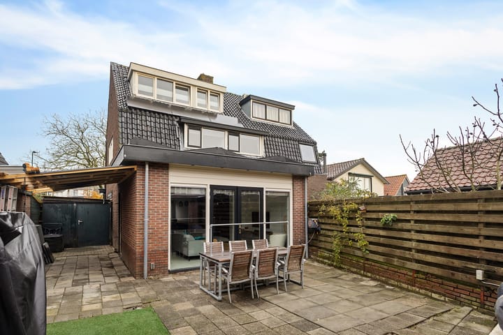 Photo 30 of Zuiderstraat 6