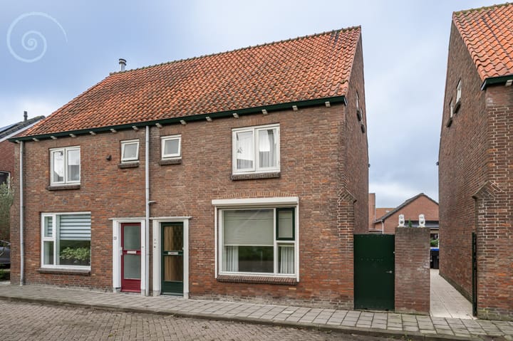 Photo 1 of Beneden Molendijk 18