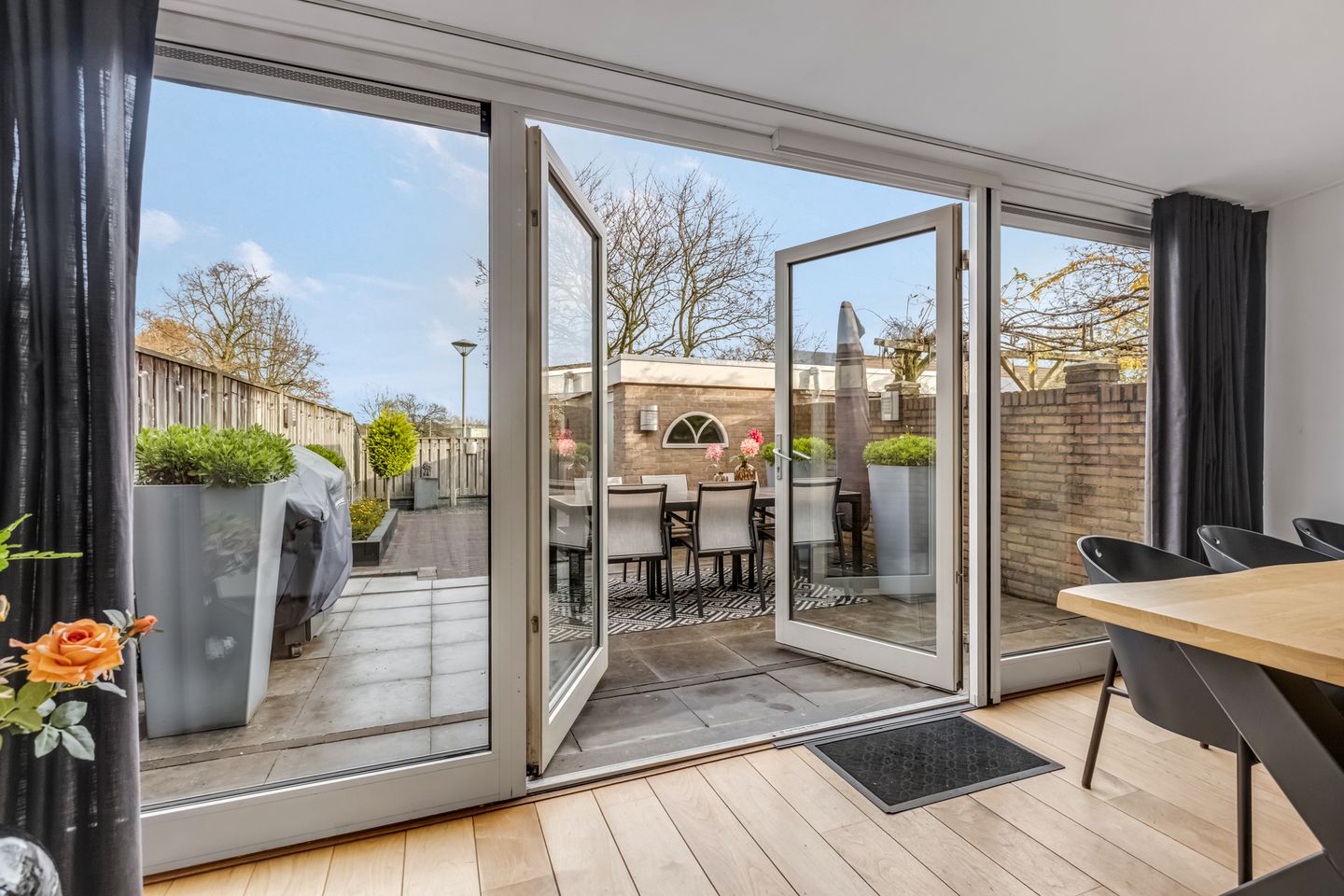 Photo 10 of Hobbemaweg 39