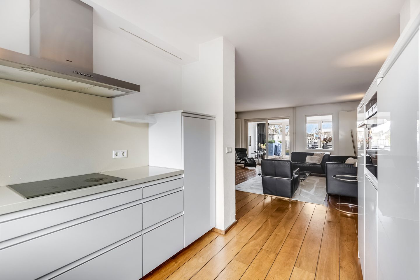 Photo 14 of Hobbemaweg 39