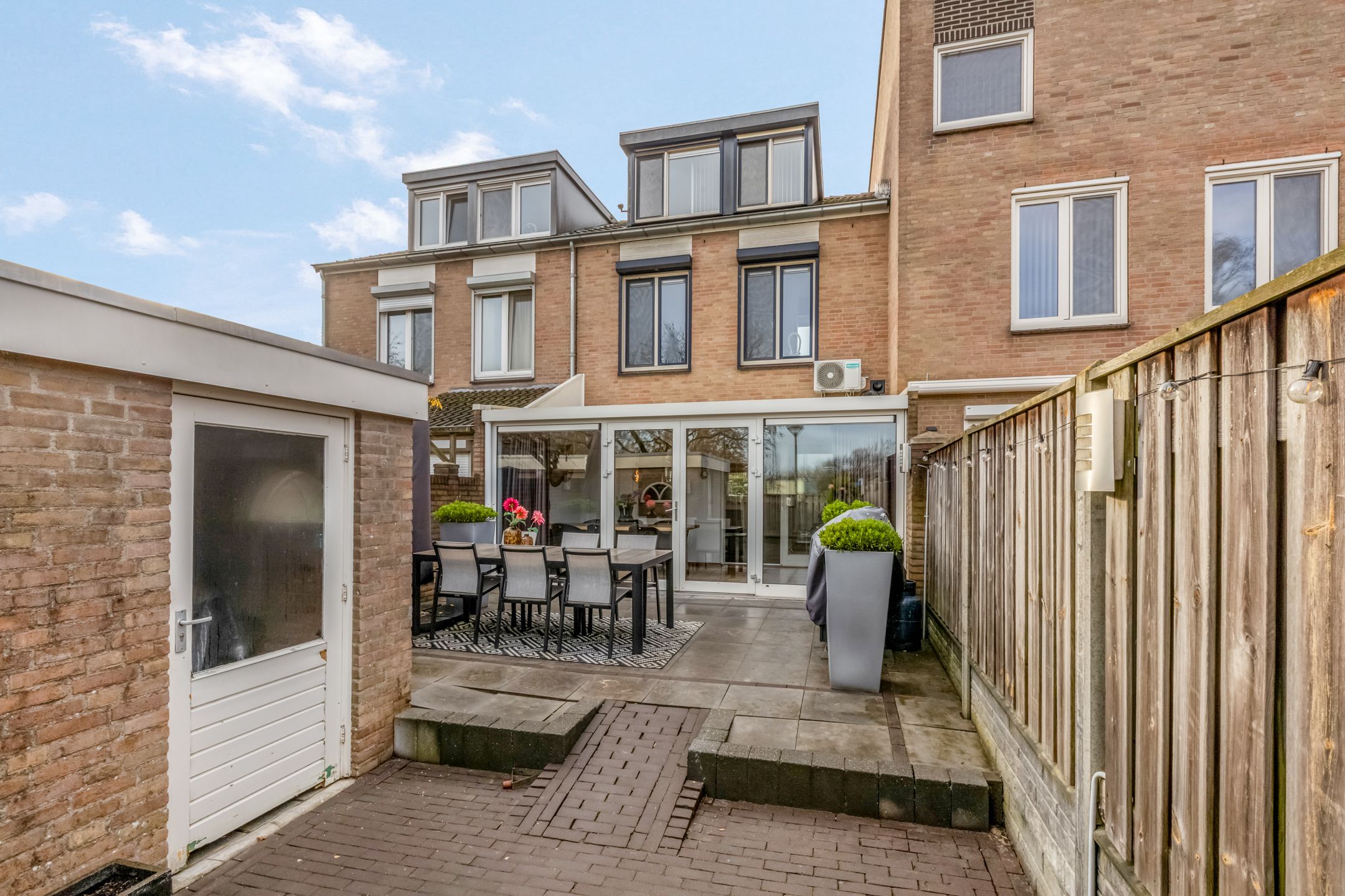 Photo 42 of Hobbemaweg 39