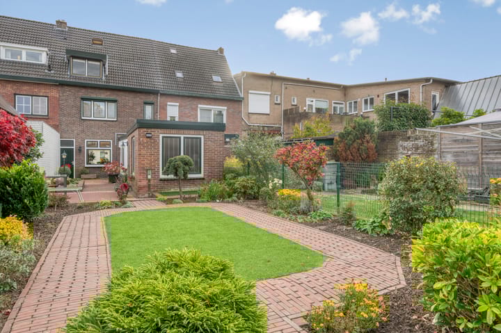 Foto 15 van Rijksweg Zuid 191