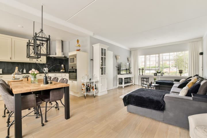 Photo 11 of Kamerlingh Onnesstraat 30