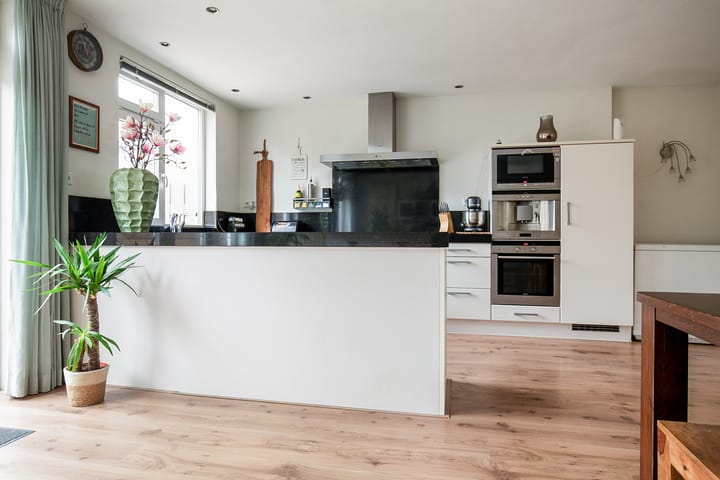 Photo 13 of Bloemaertlaan 180